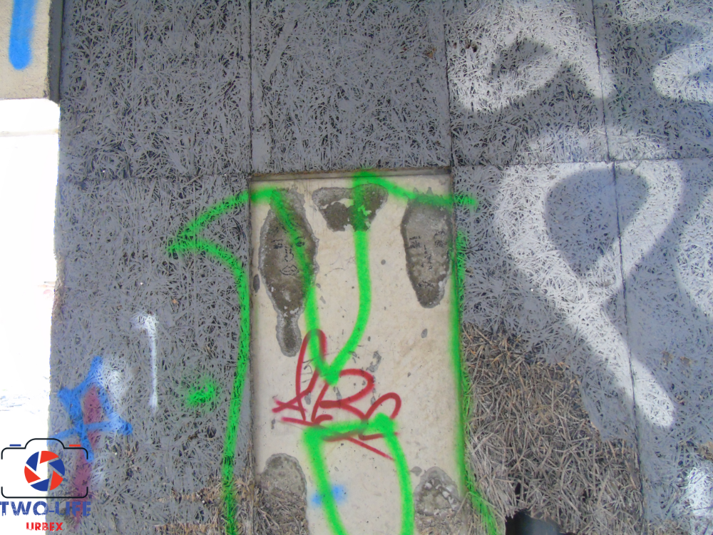 Gallery slide