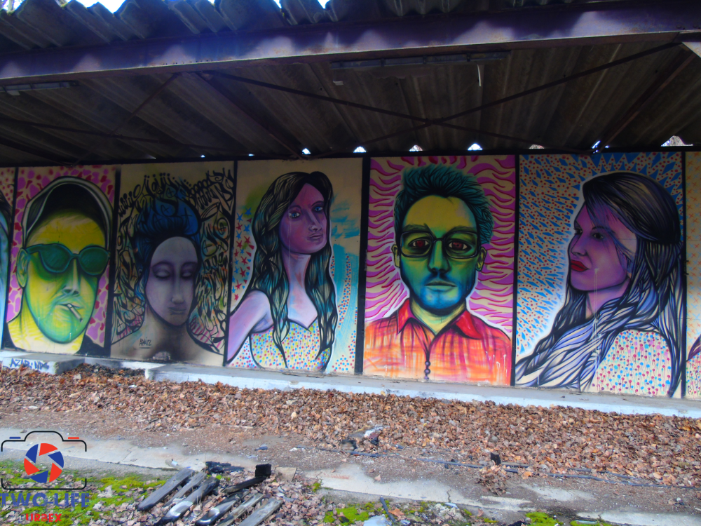 Gallery slide